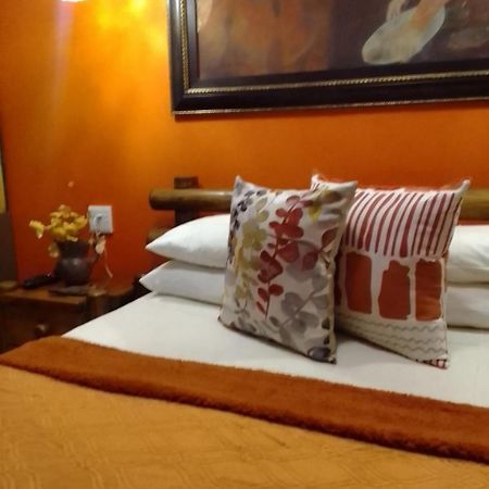 Ashtree Guesthouse Hanover Bagian luar foto