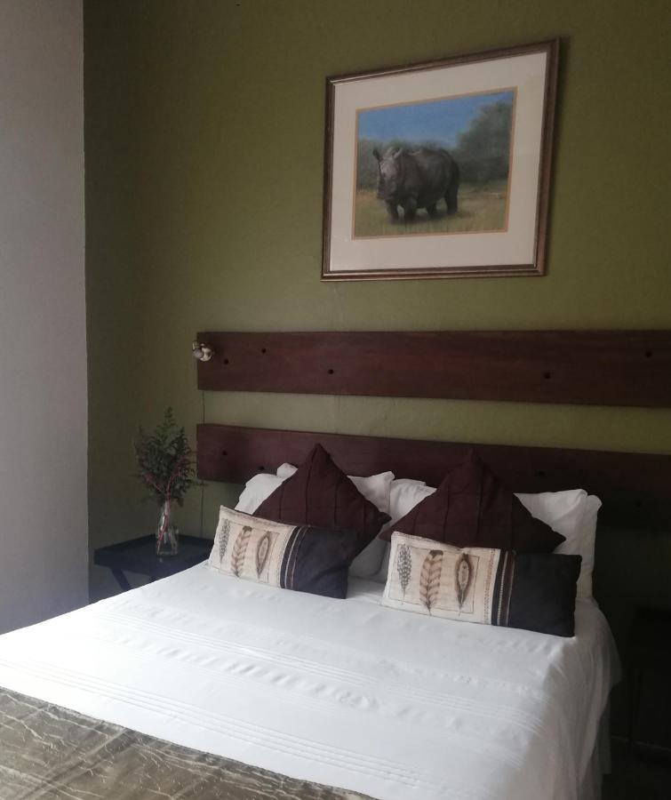Ashtree Guesthouse Hanover Bagian luar foto