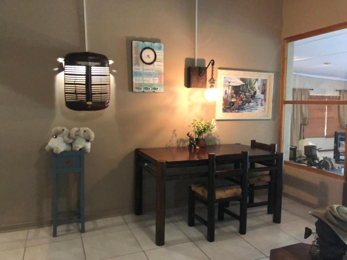 Ashtree Guesthouse Hanover Bagian luar foto